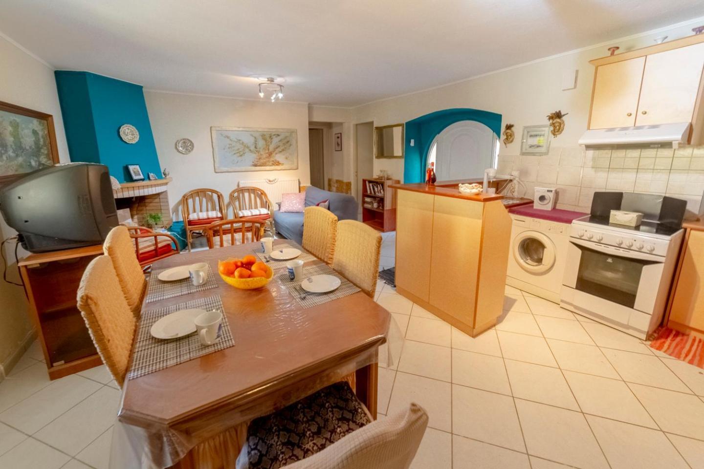 Krasa 2Bedroom Apartment Ágios Matthaíos 외부 사진