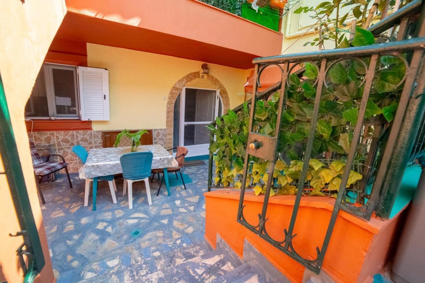 Krasa 2Bedroom Apartment Ágios Matthaíos 외부 사진